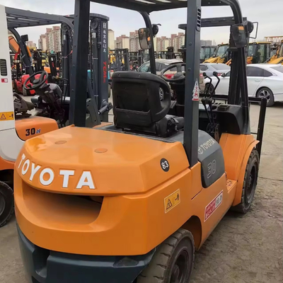Japão Toyota FD30 caminhão elevador de 3 toneladas em boas condições com 2.6 * 1.2 * 2.8 dimensões