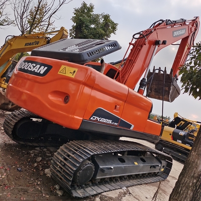Excavadora usada Doosan DX60 DX60-9 com capacidade de balde de 0,7m3 e 2800 horas de trabalho