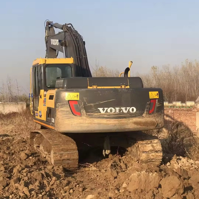 Excavadora VOLVO EC200D de segunda mão de 123 kW em boas condições para construção de pontes