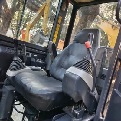 Excavadora com cilindro hidráulico original Komatsu PC56 Crawler e garantia