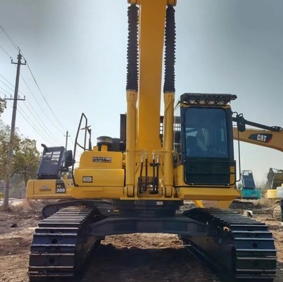 Excavadora usada Komatsu PC450 com motor original e poucas horas de trabalho em boas condições